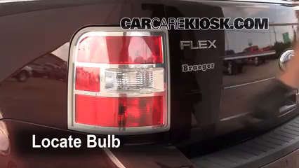2009 Ford Flex SEL 3.5L V6 Lights Turn Signal - Rear (replace bulb)